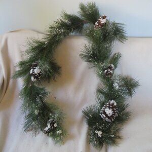 6" Winter Garland with Pinecones